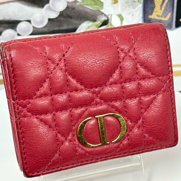 DIOR Cannage Quilted Compact Trifold Wallet ๐โค๏ธ๐ฅ - Picture 4 of 17